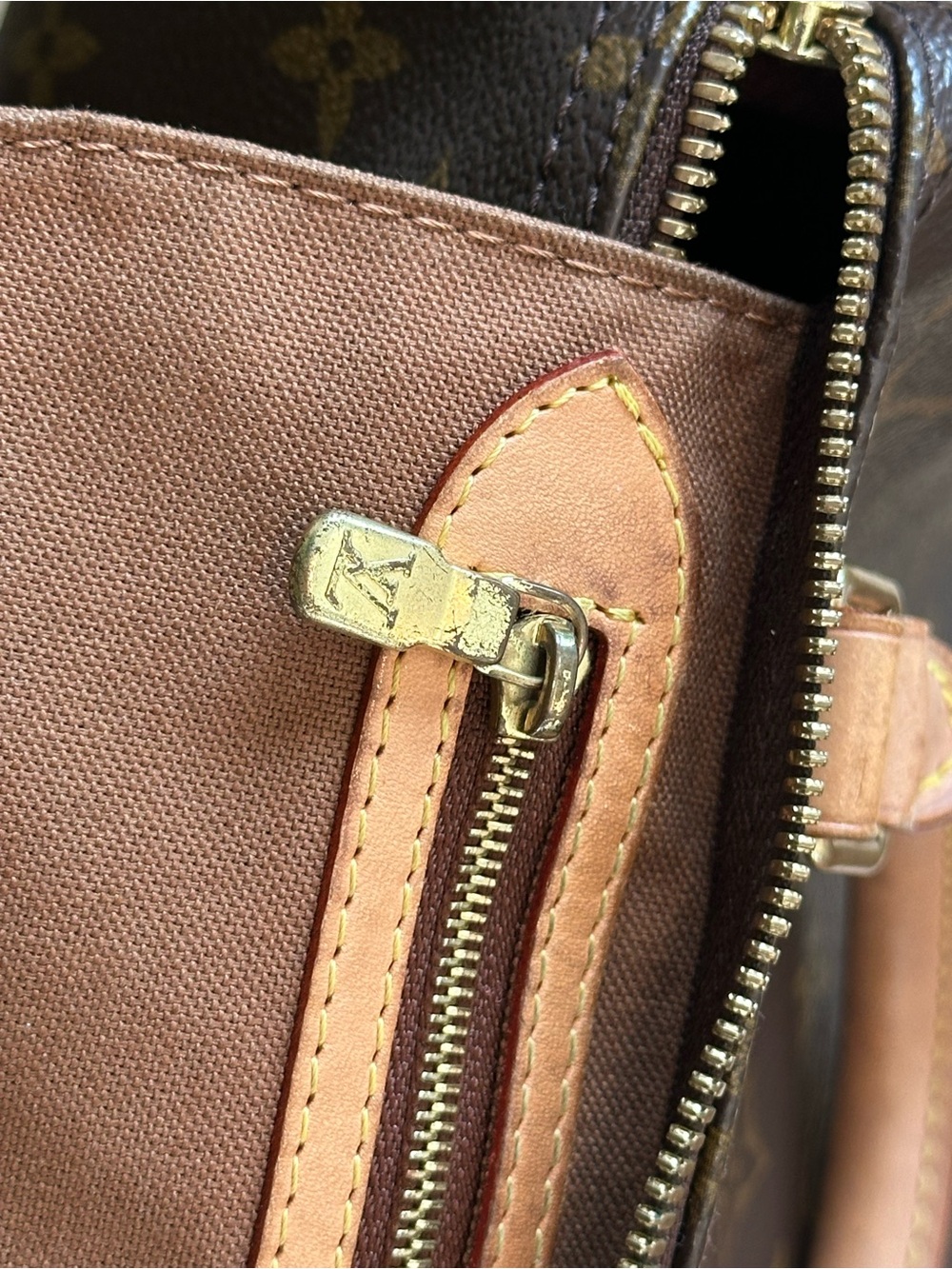 Louis Vuitton Brown Monogram Speedy Bandouliere 25 - Picture 13 of 16